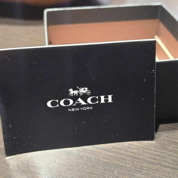 Coach Boyfriend Rose Gold Watch with Bracelet Gift Set - Picture 6 of 12